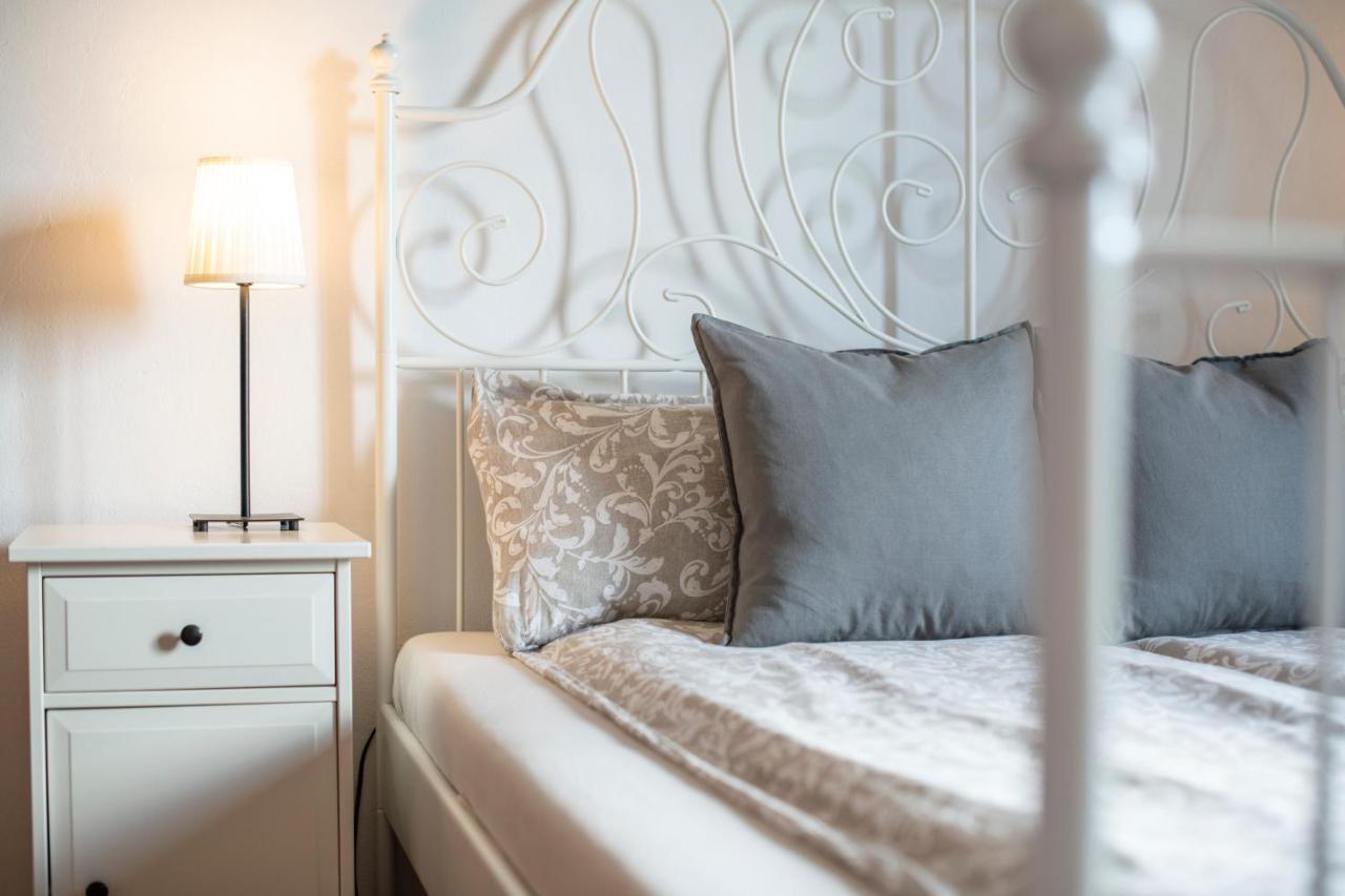 Old Town Studio And Apartment Врсар Екстер'єр фото